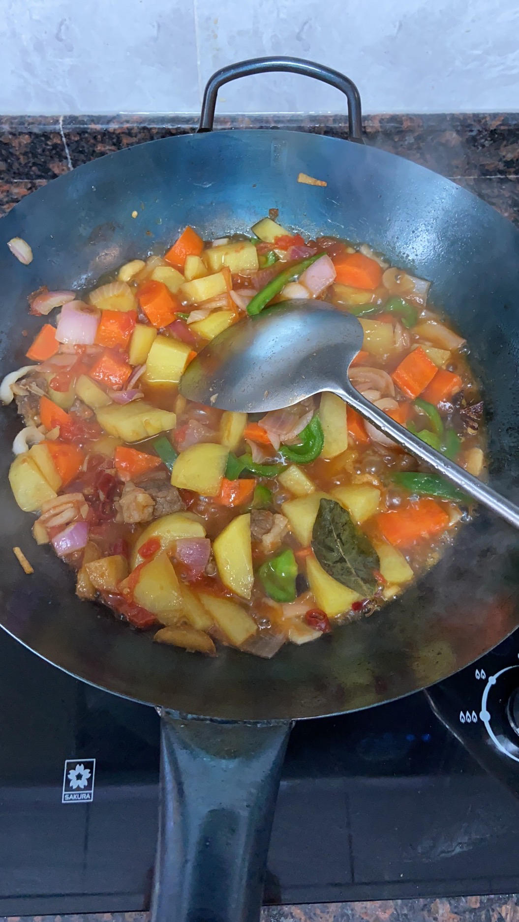 番茄土豆炖牛腩