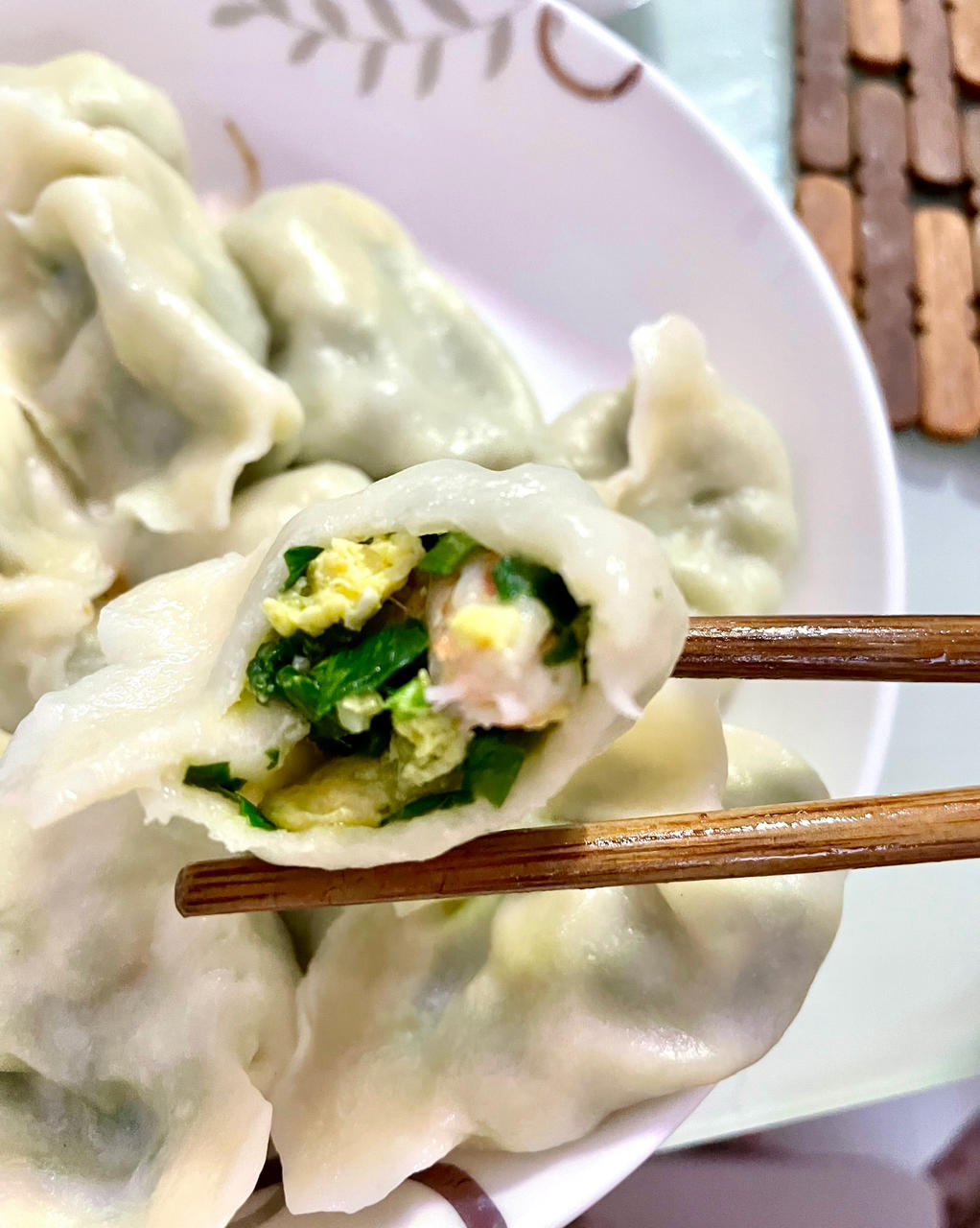 韭菜鸡蛋虾仁水饺