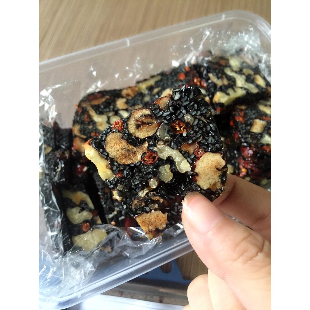 东阿阿胶制作阿胶糕