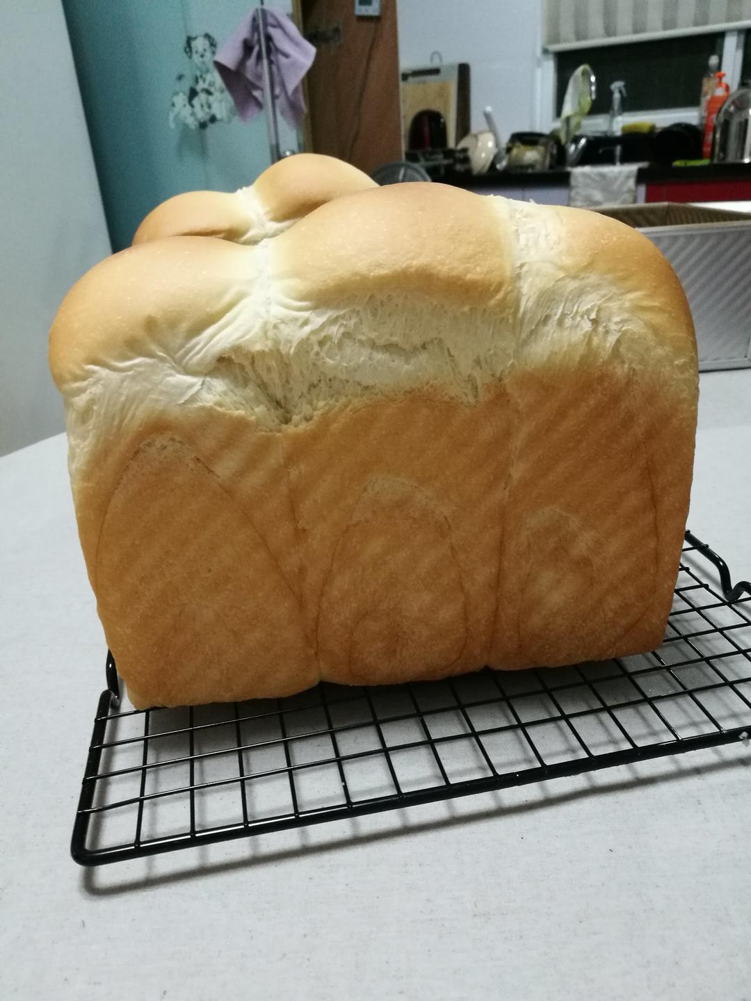 鲜奶吐司（老面法）