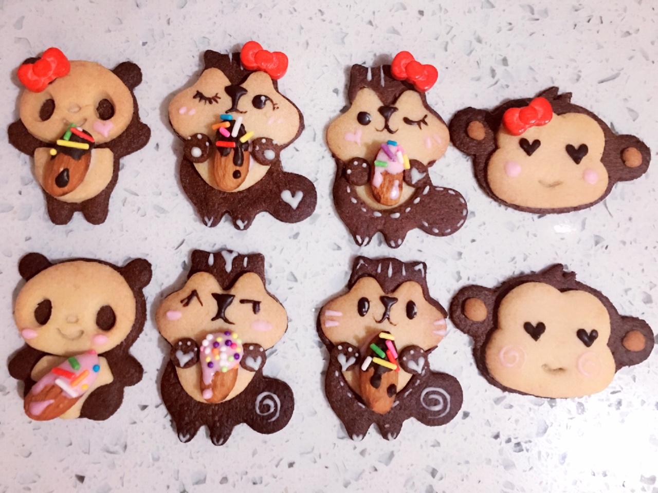 卡通饼干 － 杏仁小松鼠饼干和熊猫饼干