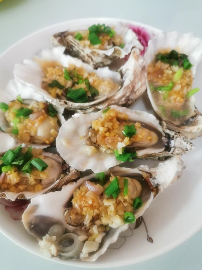 原汁原味的清蒸生蚝