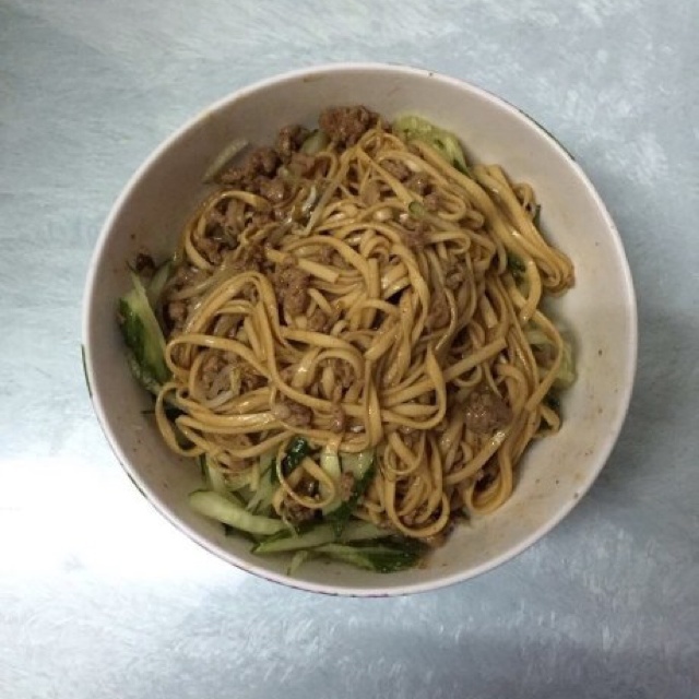 私房香菇肉酱拌面