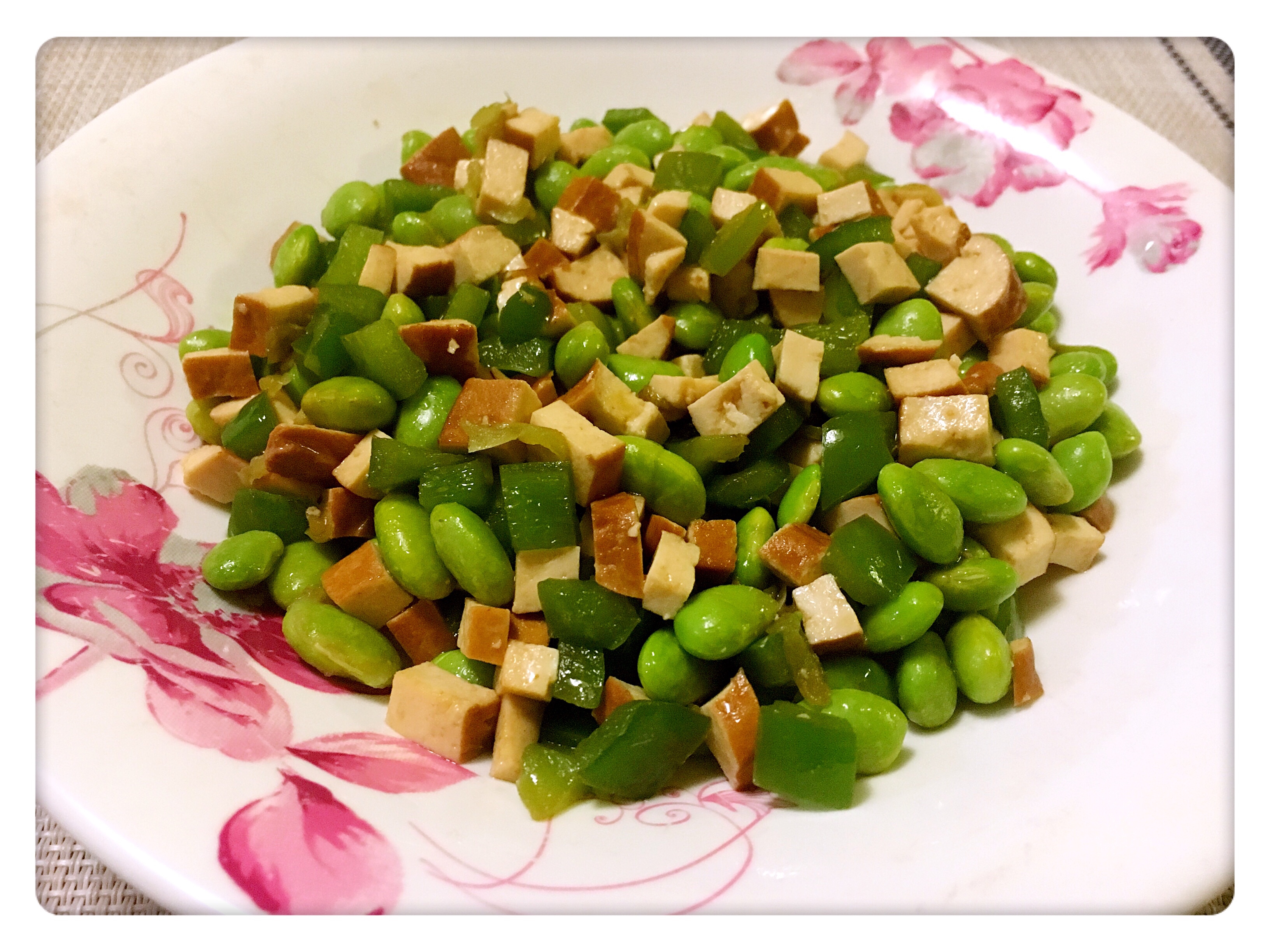 夏季必吃菜---青椒香干毛豆的做法