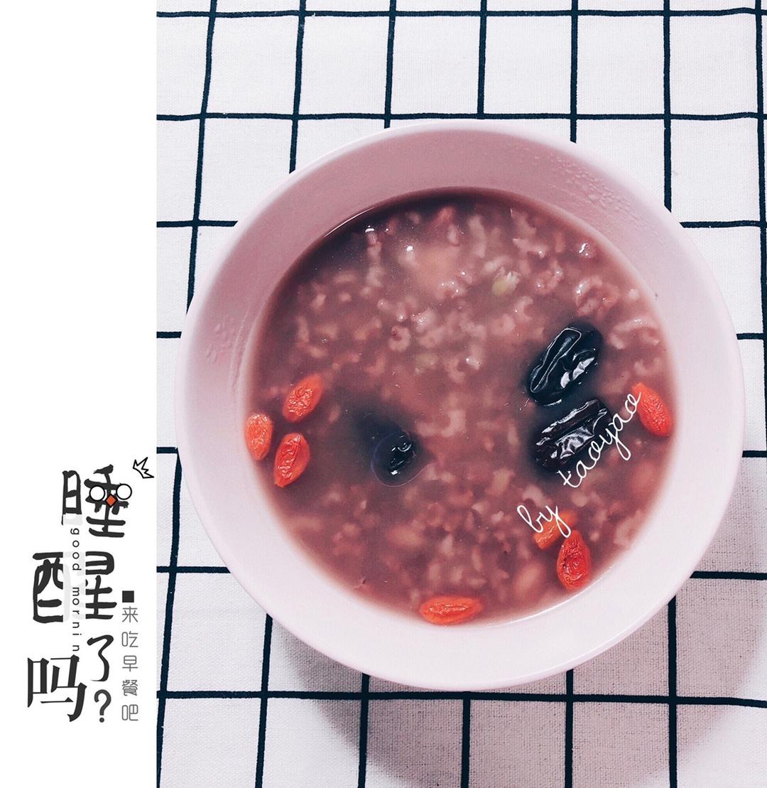 一碗女人补气的五红奶汤