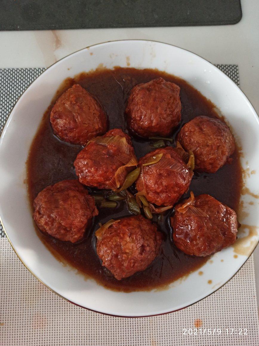 四喜丸子/红烧狮子头 Chinese Meatballs