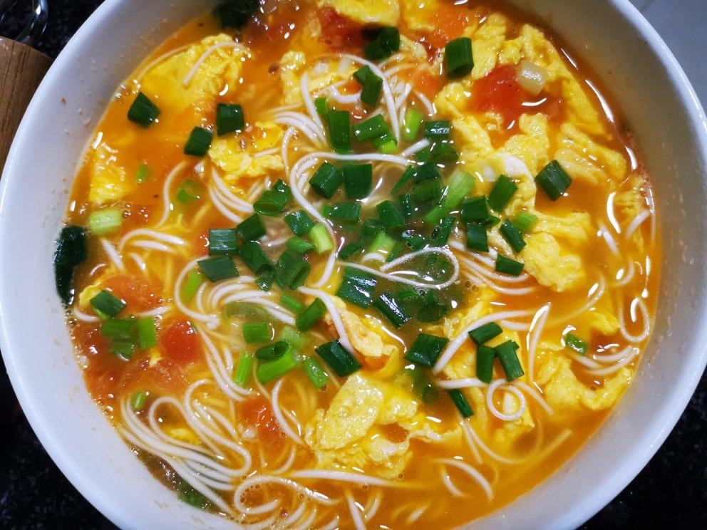 好吃易满足----番茄鸡蛋面