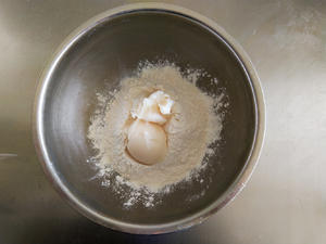 金沙绿豆酥的做法 步骤2