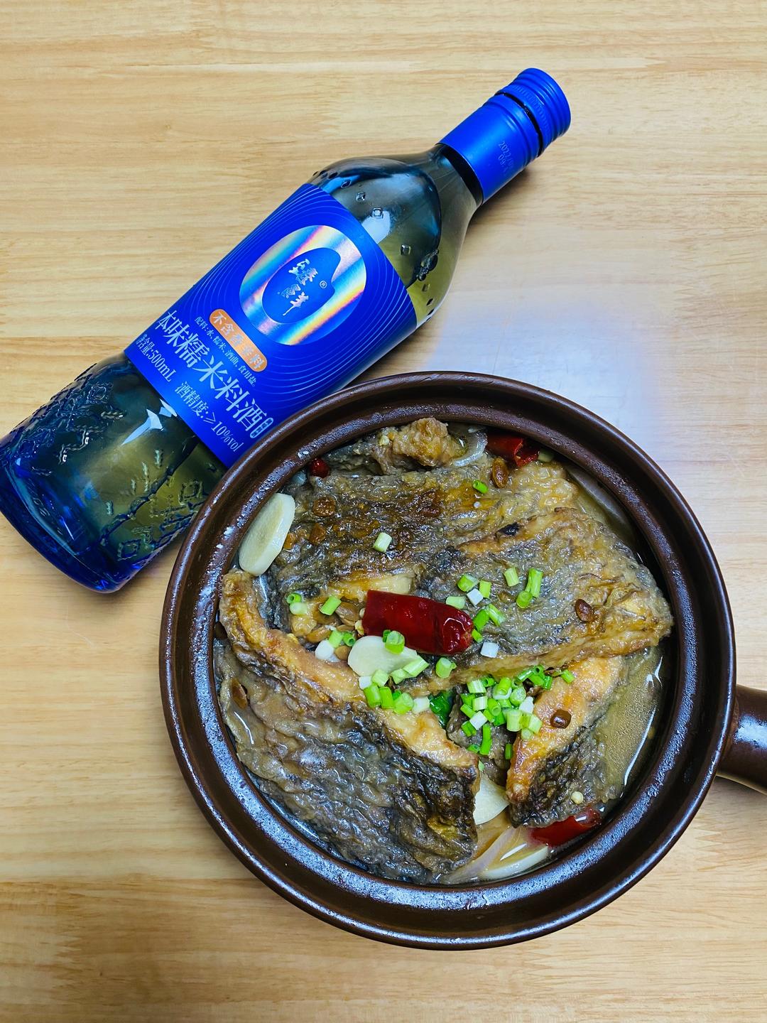 砂锅米酒炖鱼的做法