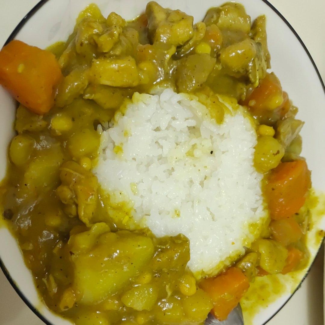 咖喱鸡肉饭