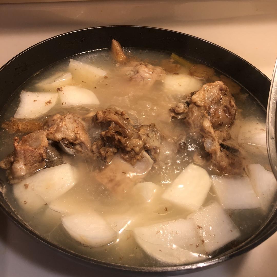 最单纯的大骨头汤