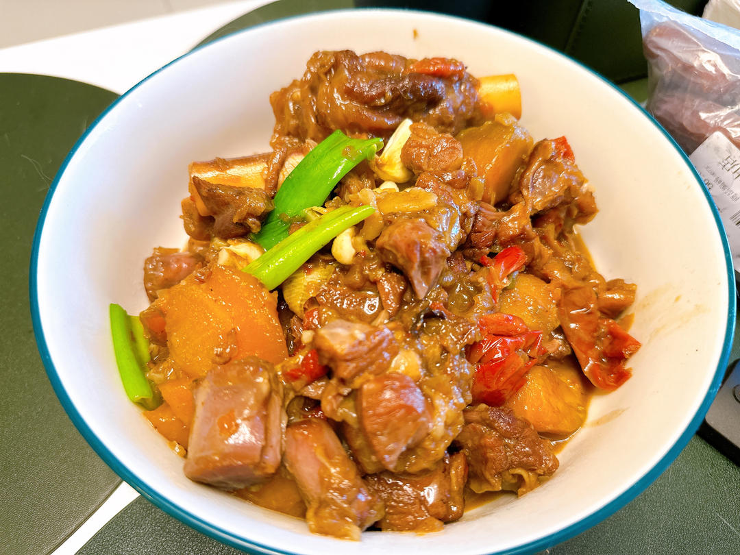 羊肉焖饼（新疆巴里坤美食）