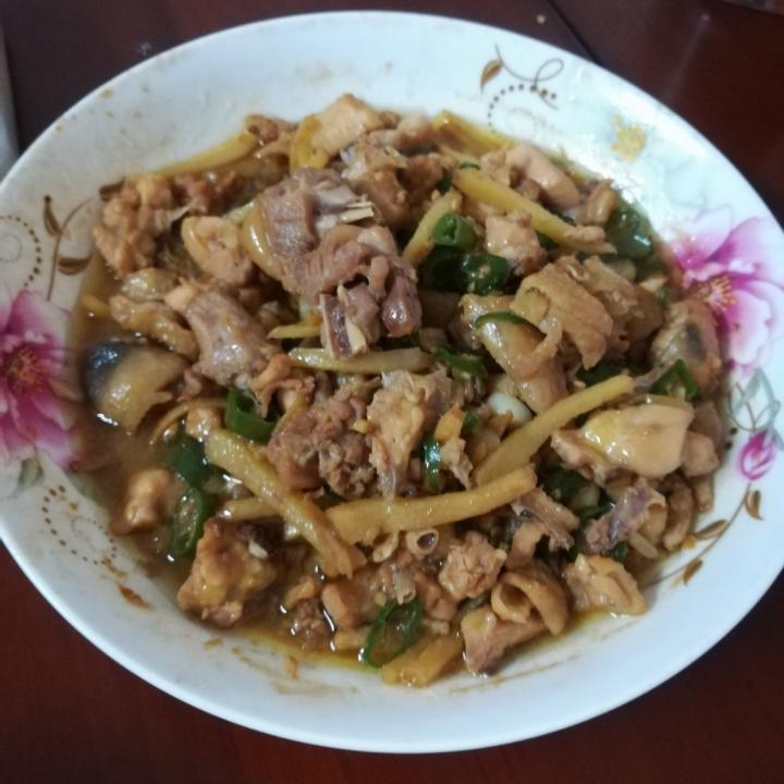 辣椒炒鸡（临沂家常）