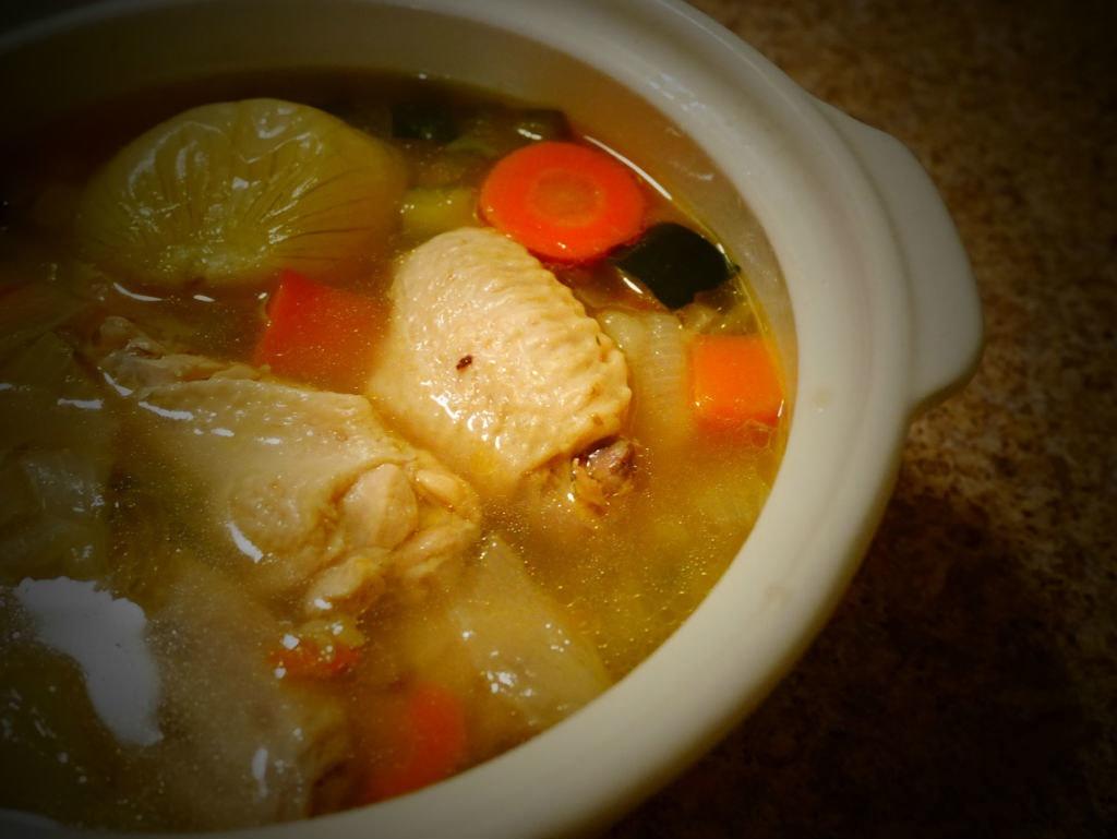 鸡翅洋葱汤的做法