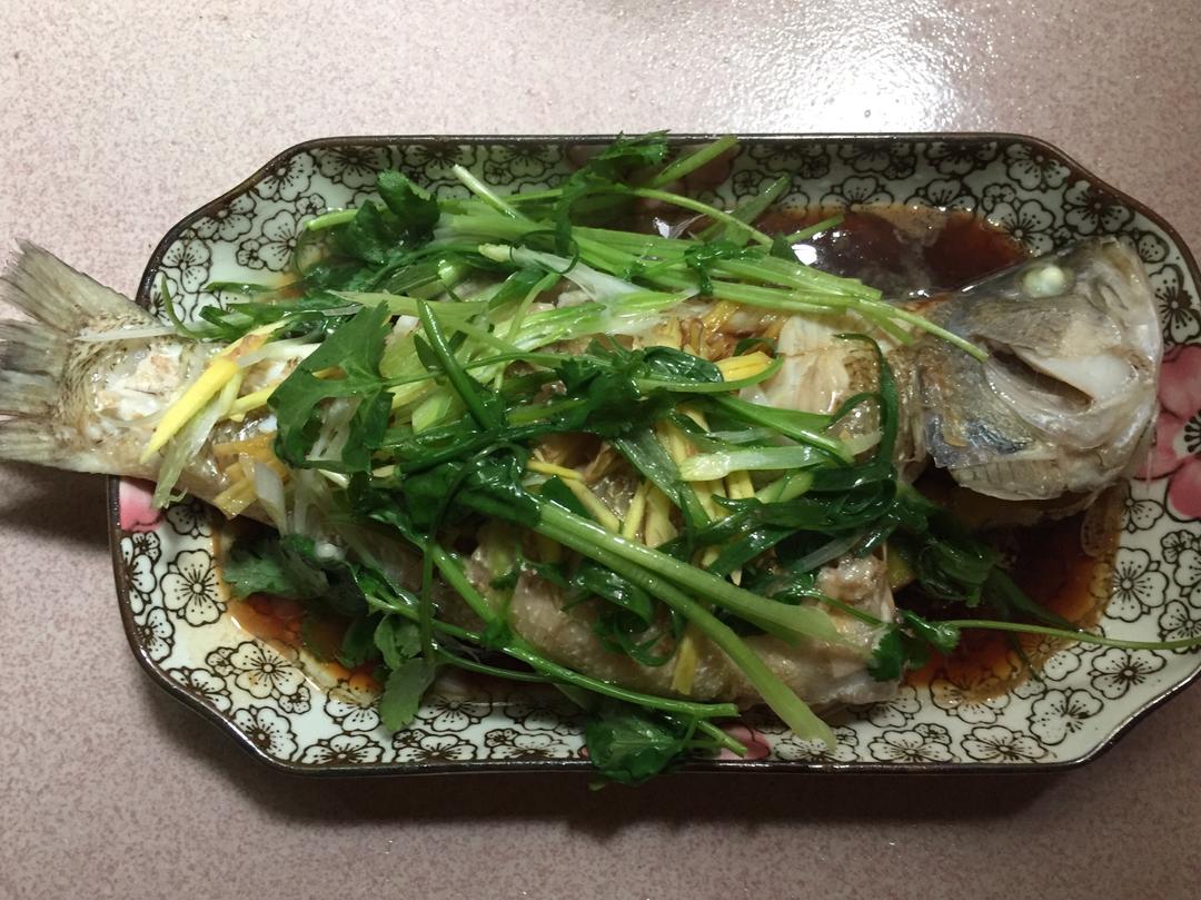 清蒸鲈鱼