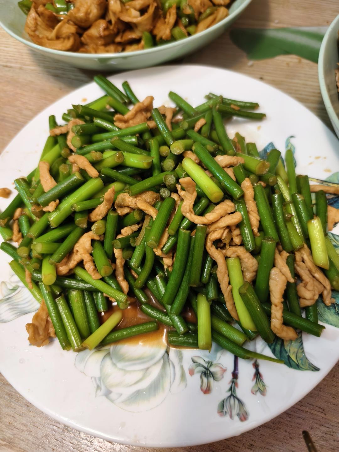 快手家常菜 蒜苔（蒜苗）炒肉