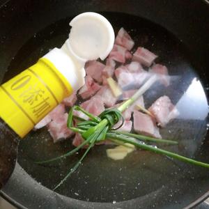 排骨莲藕汤（高压锅版）的做法 步骤4