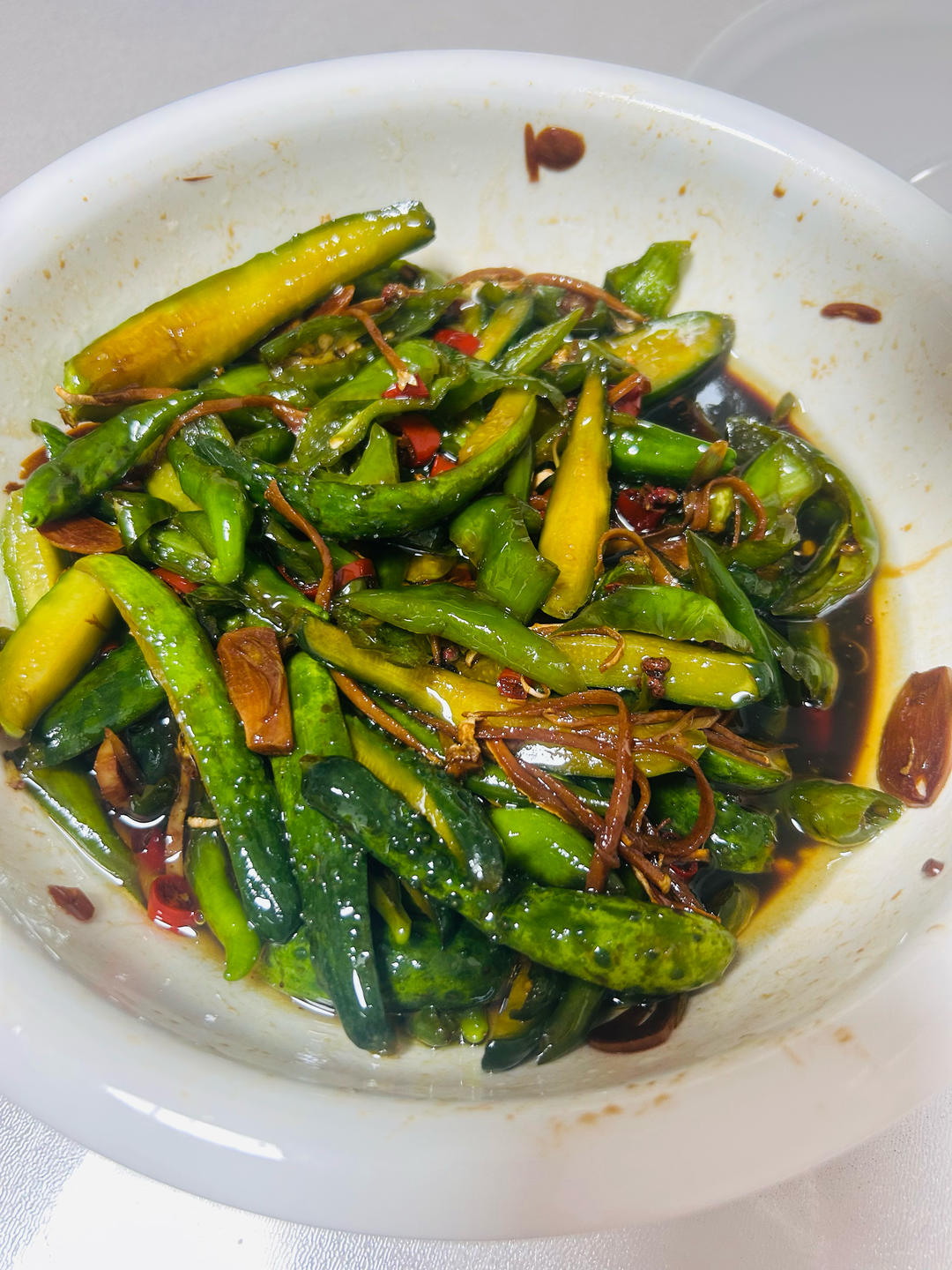 香辣脆爽!开胃又下饭的腌黄瓜