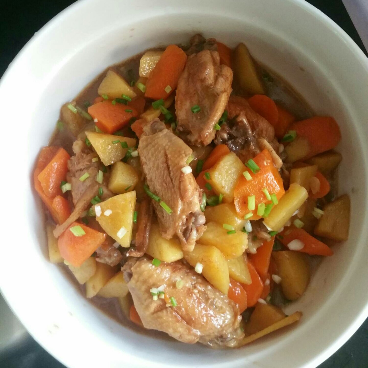 胡萝卜土豆烧鸡翅