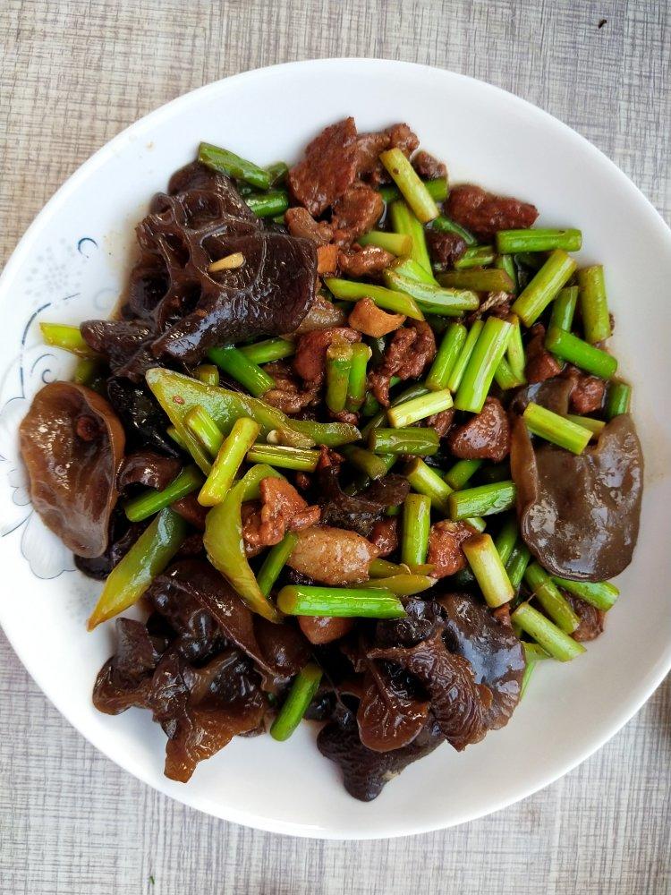蒜薹炒肉