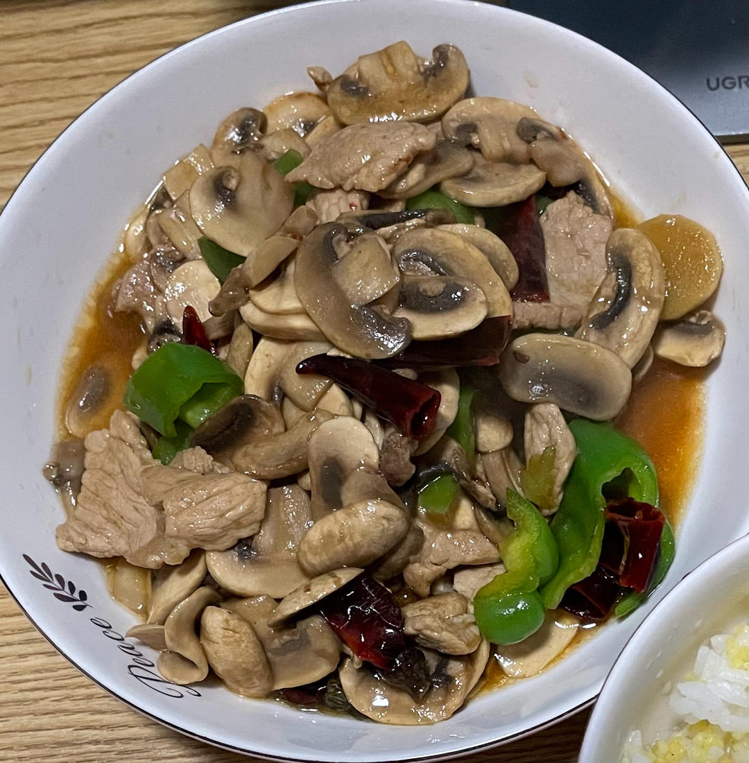 素炒鲜口蘑（白蘑菇），快手家常菜