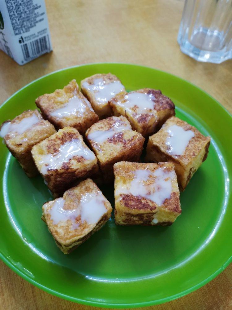 港式小吃：一口西多士