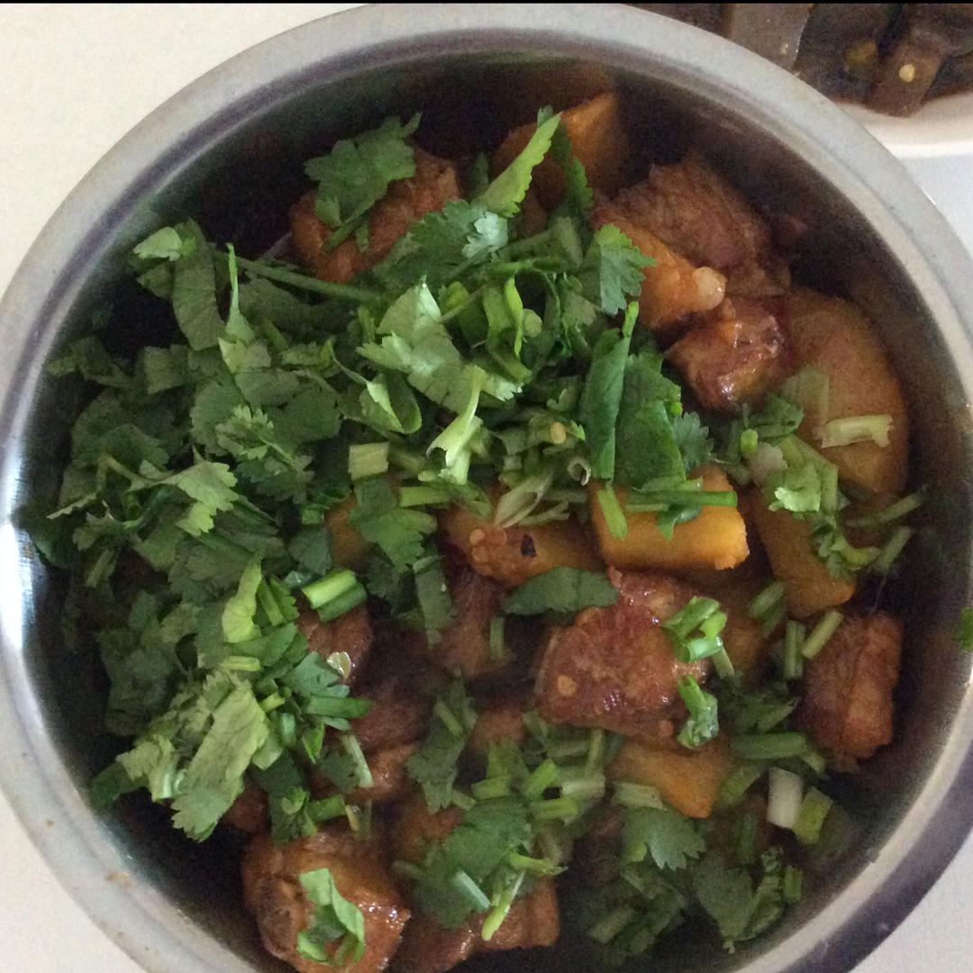 川味土豆烧排骨