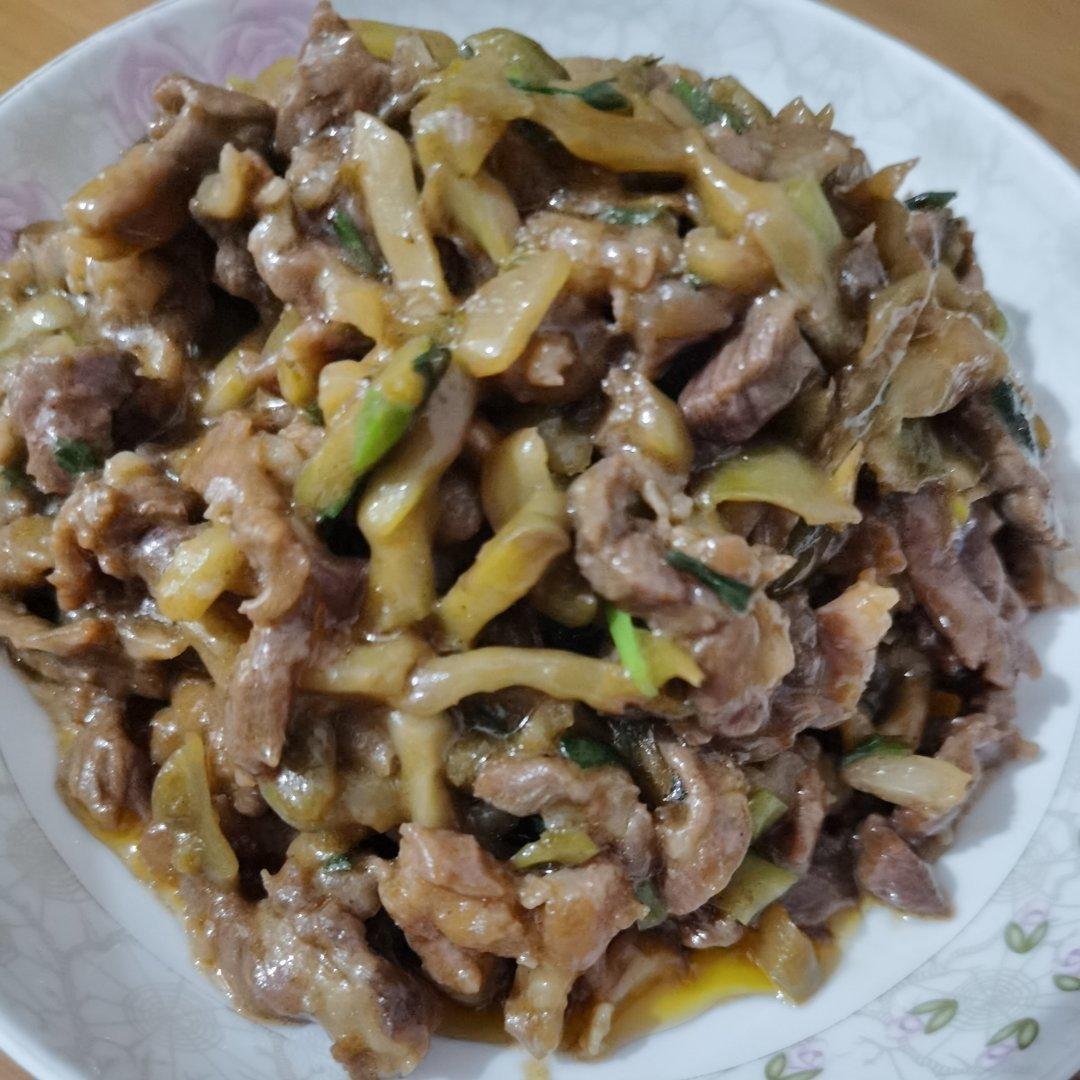 榨菜炒牛肉