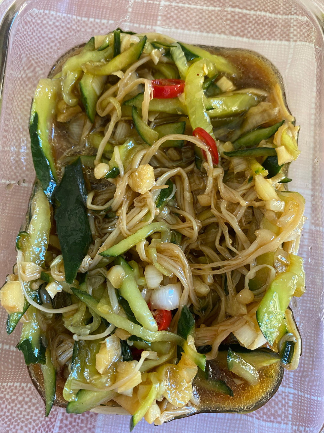 根本停不下来的凉拌金针菇