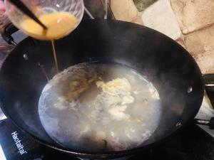 海蛎子韭菜鸡蛋汤🥣的做法 步骤4