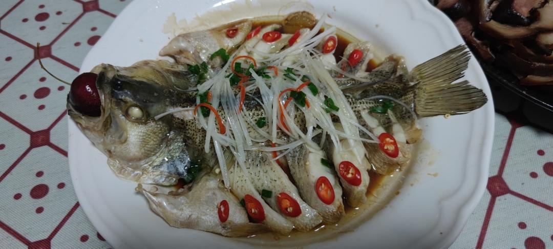 年年有余 清蒸鲈鱼