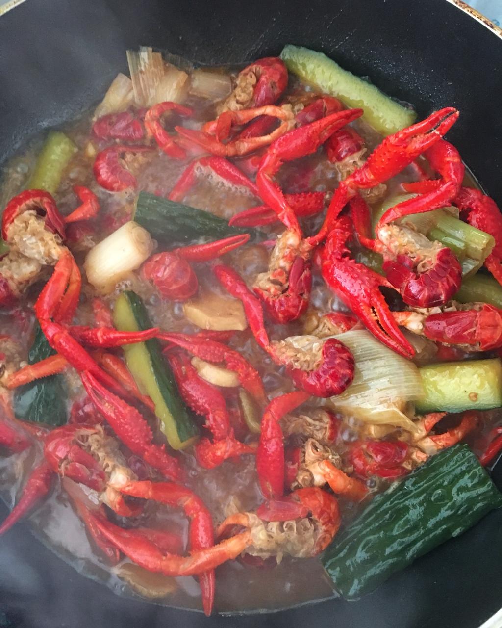 香辣小龙虾-超详细处理干净步骤！