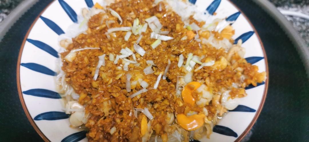 蒜蓉扇贝肉蒸粉丝