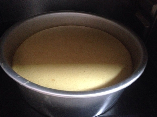 超简单完美戚风蛋糕（6寸2蛋）附打发、翻拌、脱模视频