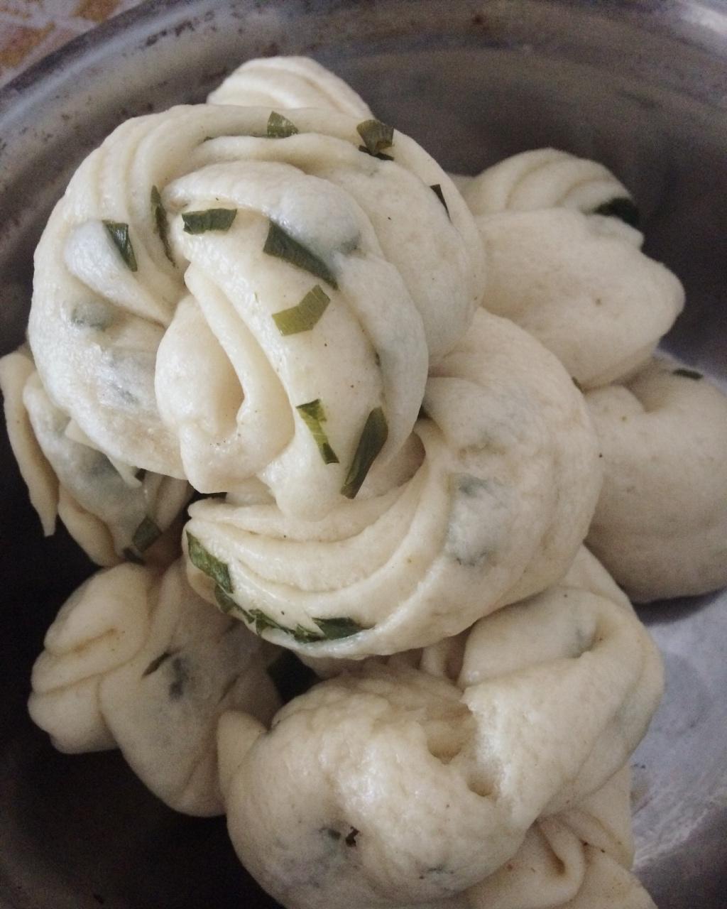 葱油花卷 Steamed Roll