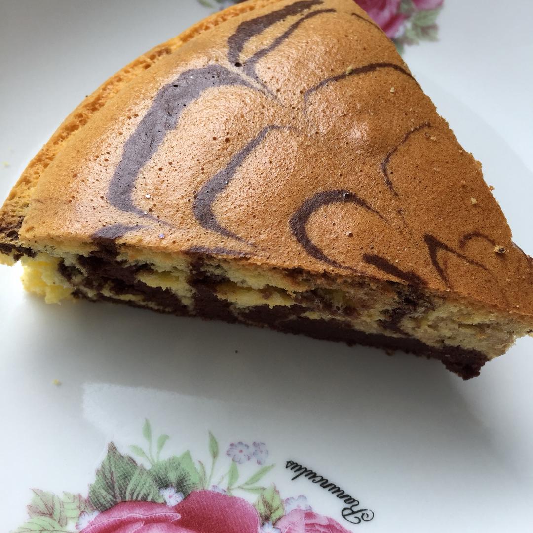 双色拉花戚风蛋糕