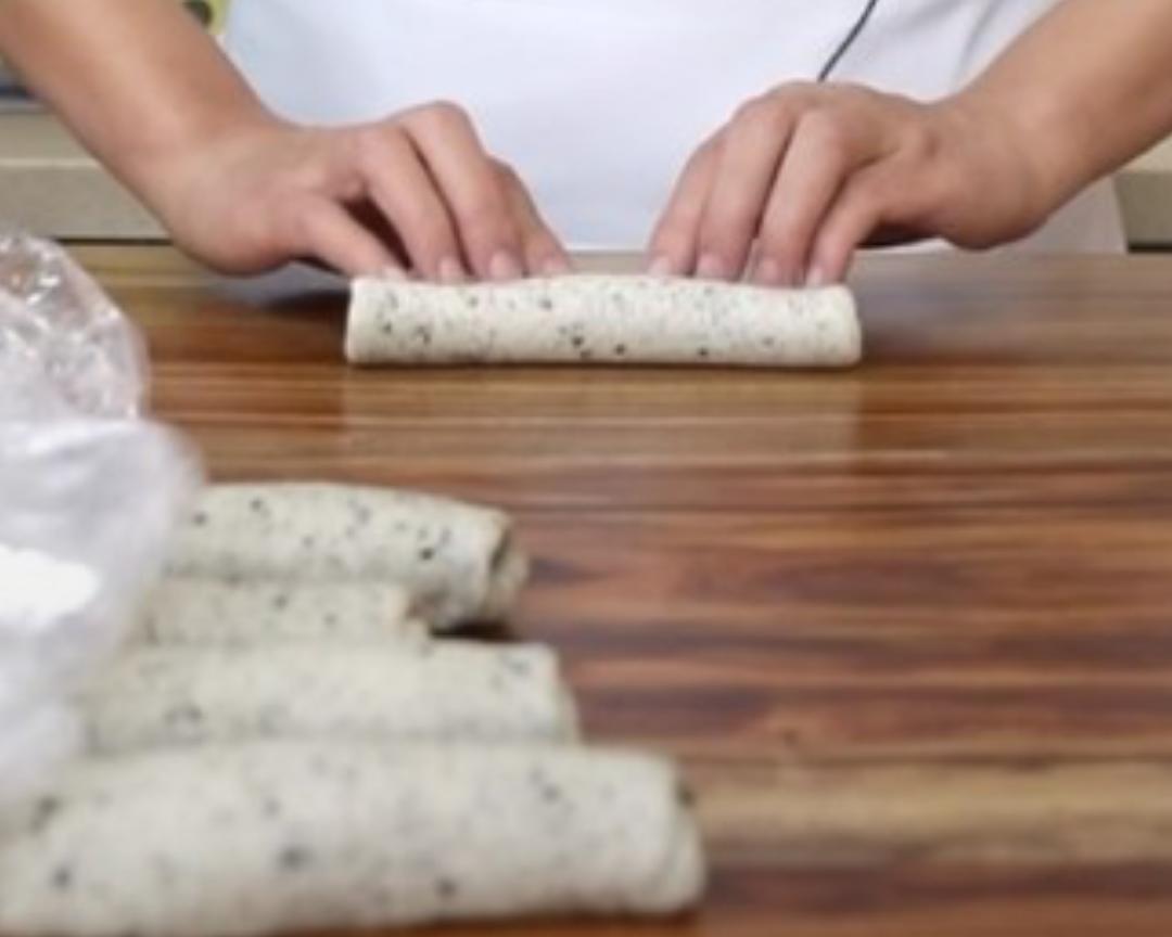 黑芝麻贝果的做法 步骤6