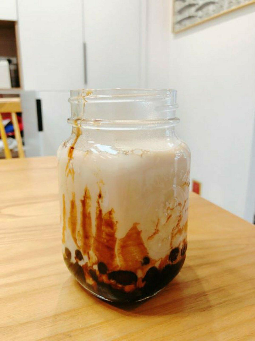 黑糖珍珠鲜奶-在家喝鹿角巷