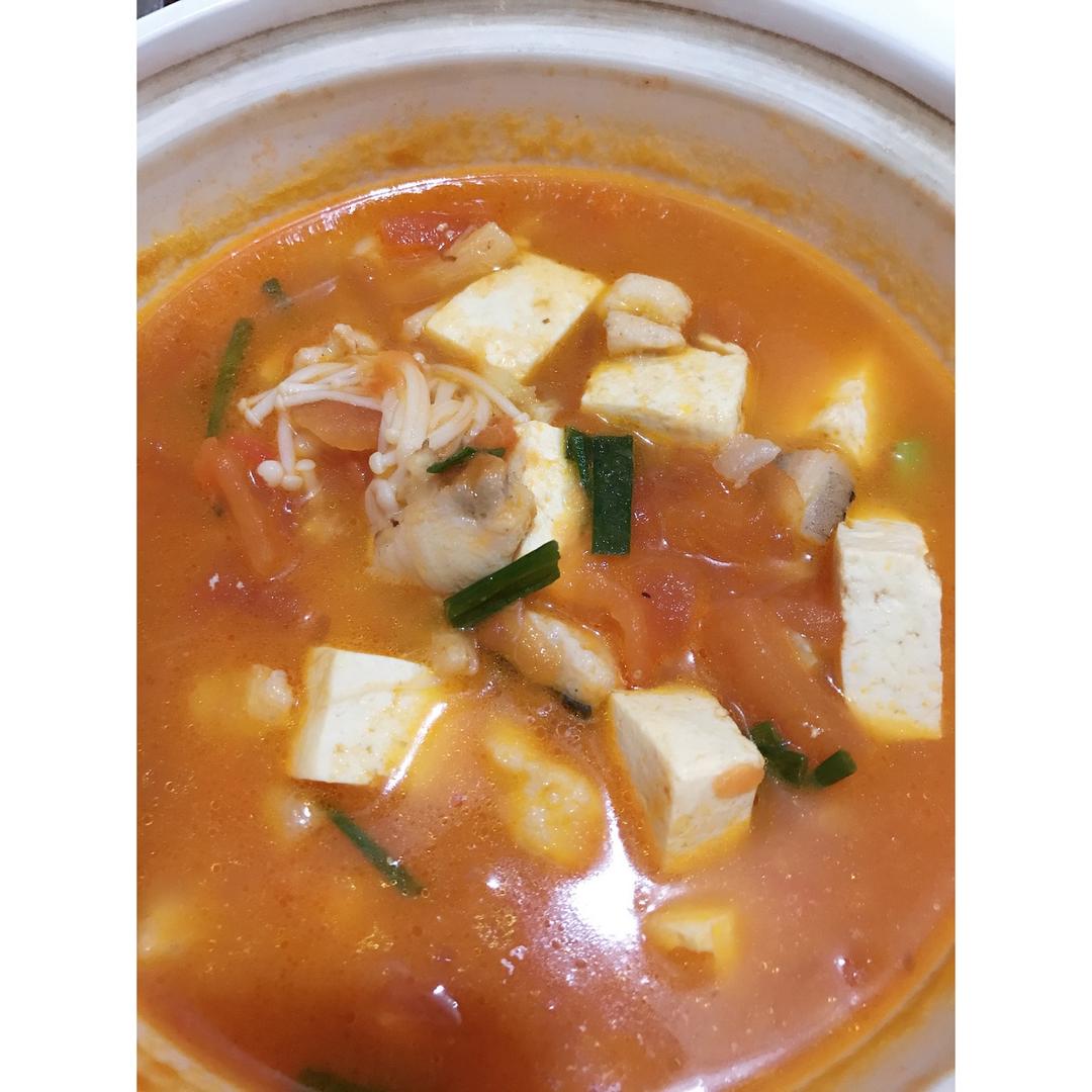龙利鱼豆腐煲