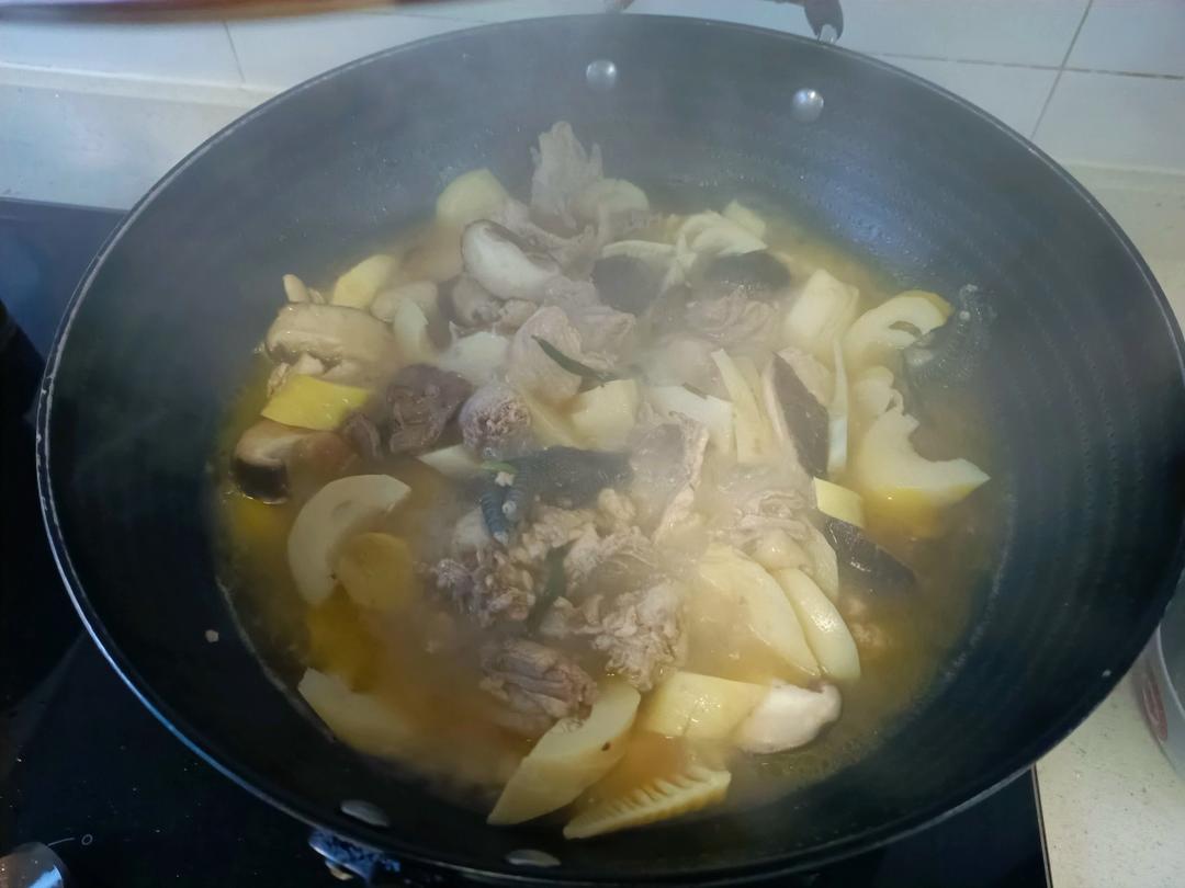 黄油春笋鸡