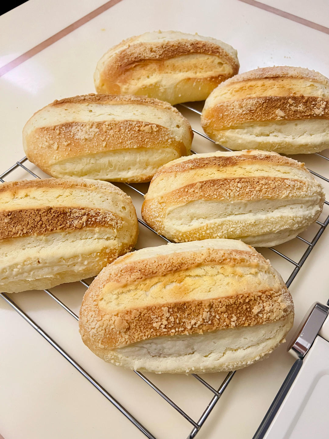 芋泥咸蛋黄软欧包