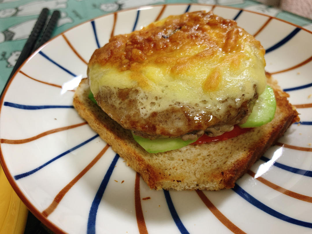 汉堡牛肉饼（先煎后烤）