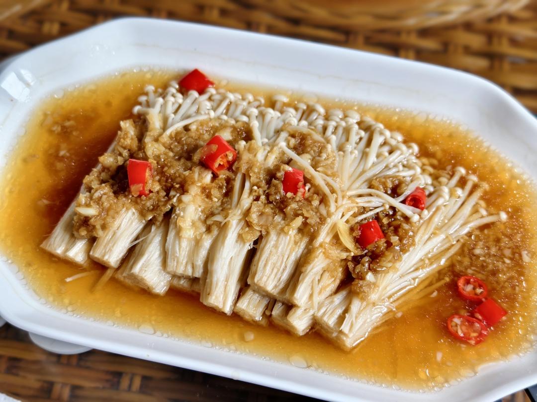 超级下饭的蒜蓉金针菇！好吃到爆