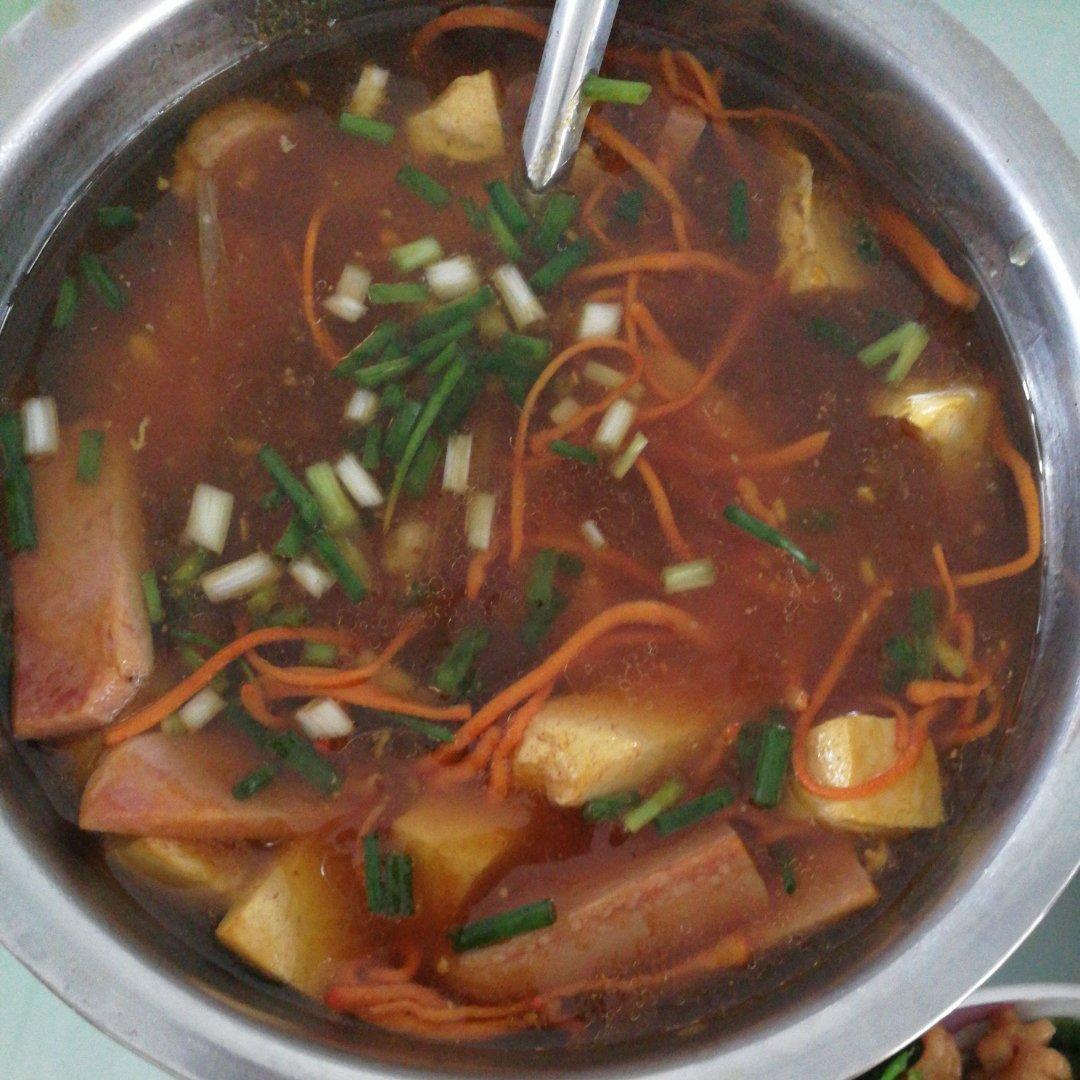 虫草花豆腐汤