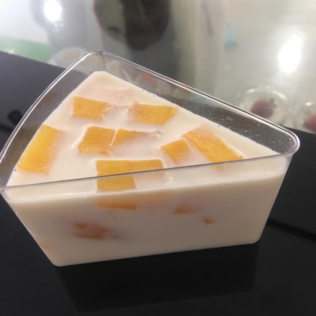 芒果牛奶布丁