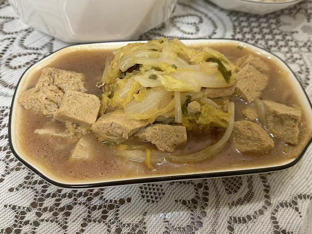 简单好吃的娃娃菜炖冻豆腐