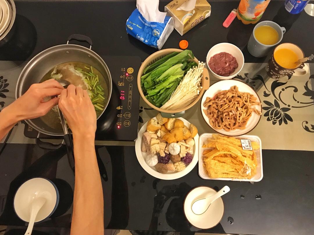 麻辣火锅（家庭版）