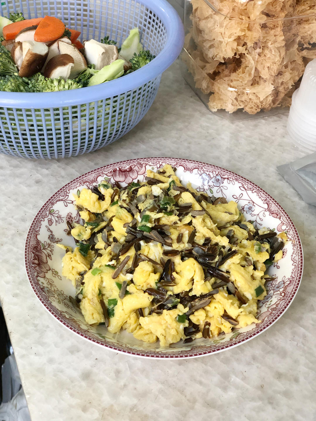 野米炒鸡蛋（美国黑米）