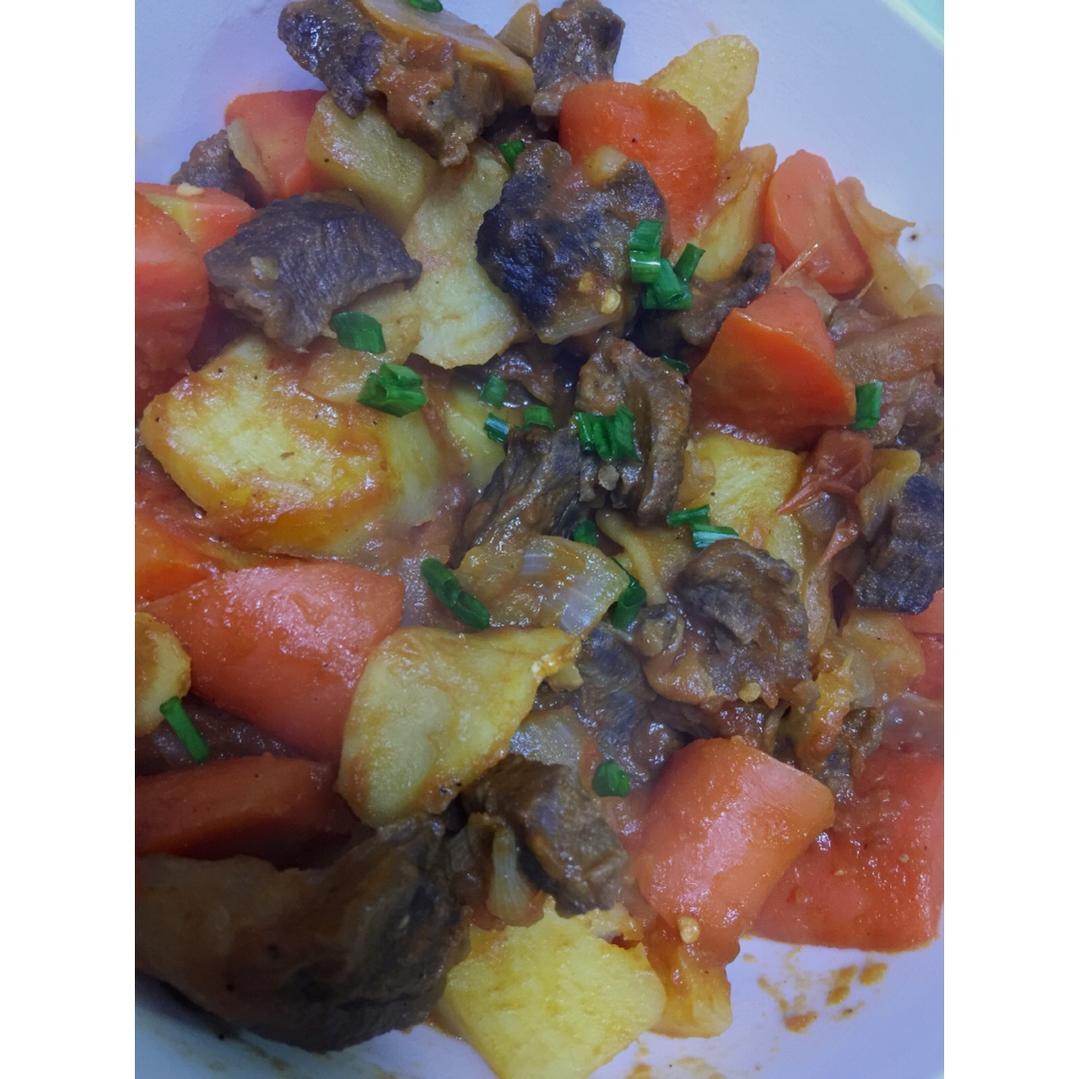 土豆炖牛肉