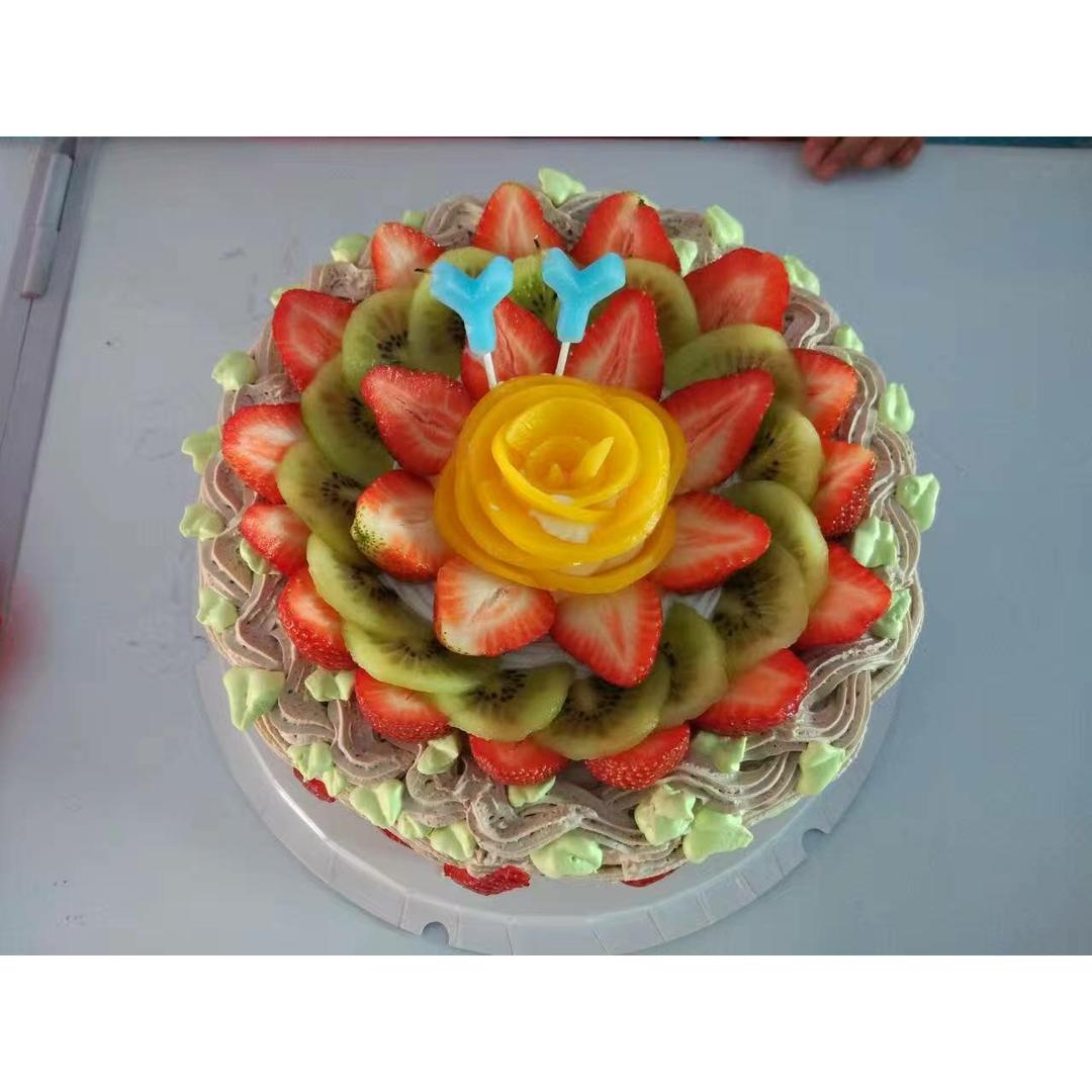 草莓生日蛋糕